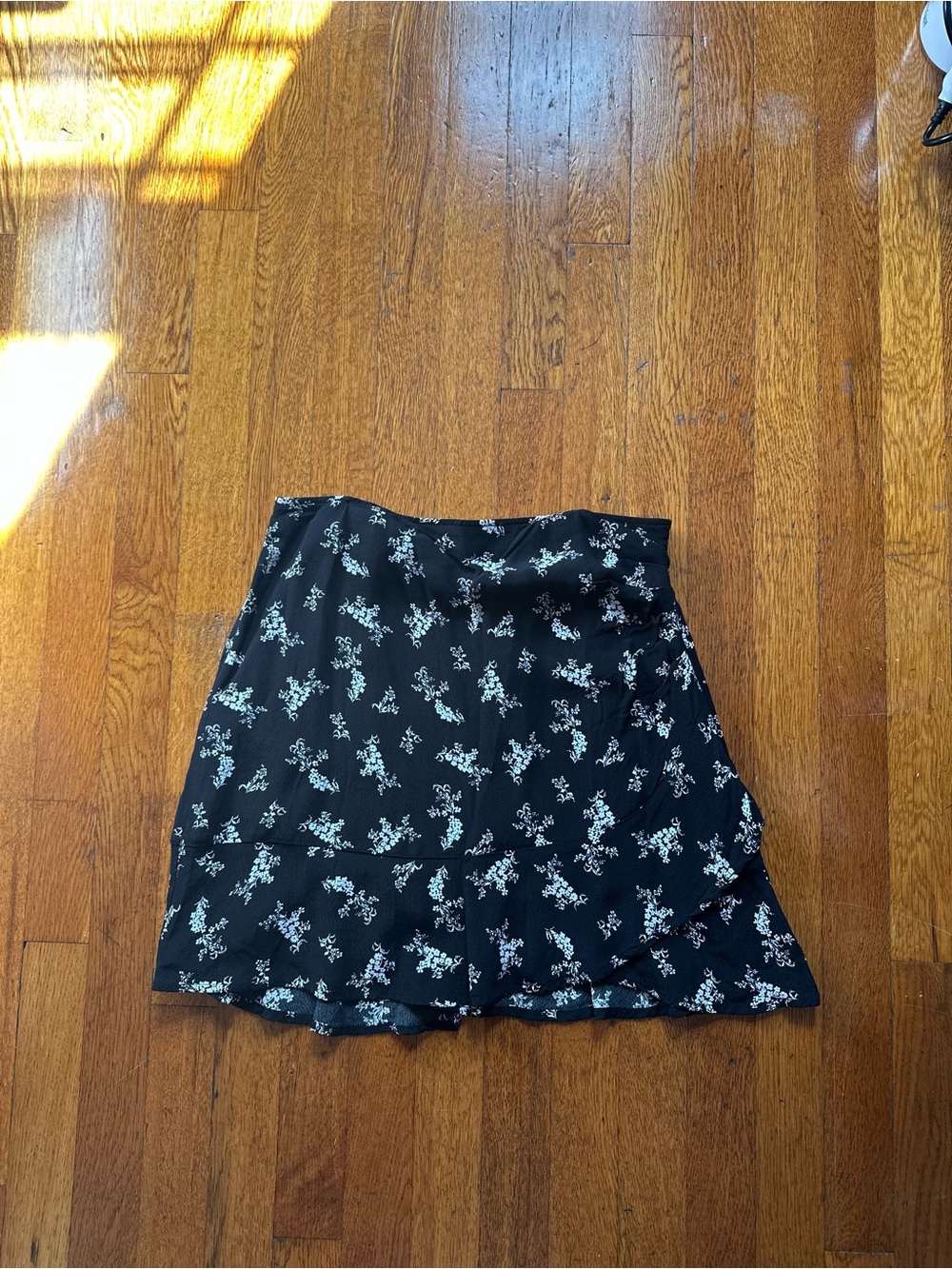 Abercrombie & Fitch Black Mini Skirt with White Ditsy Floral